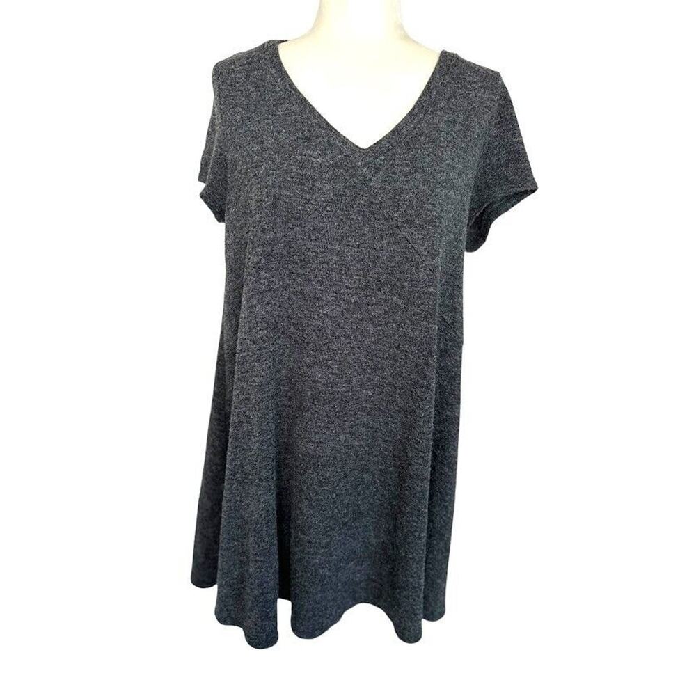 Torrid Dress Womens Size 0 Large Gray Shift V-Neck Short Sleeve Casual Knit‎
